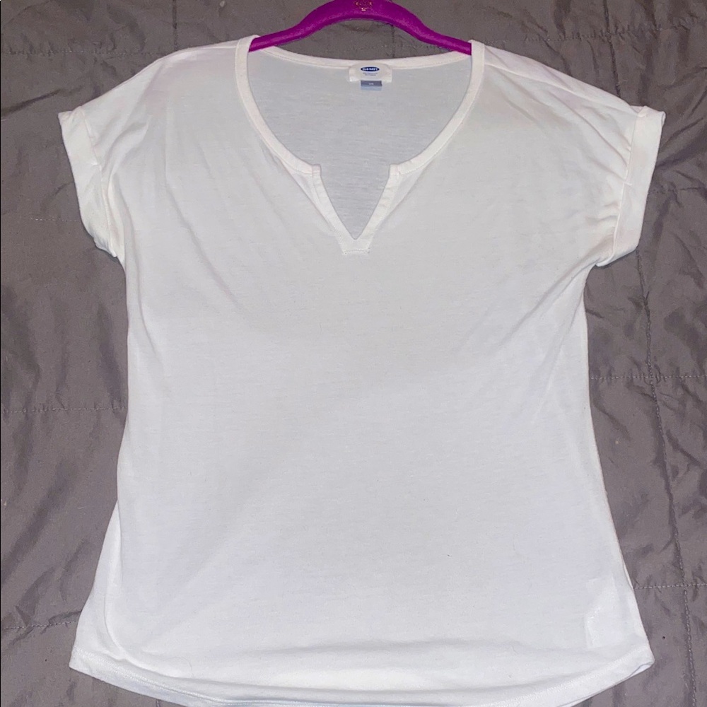 Old Navy White Short Sleeve Tee